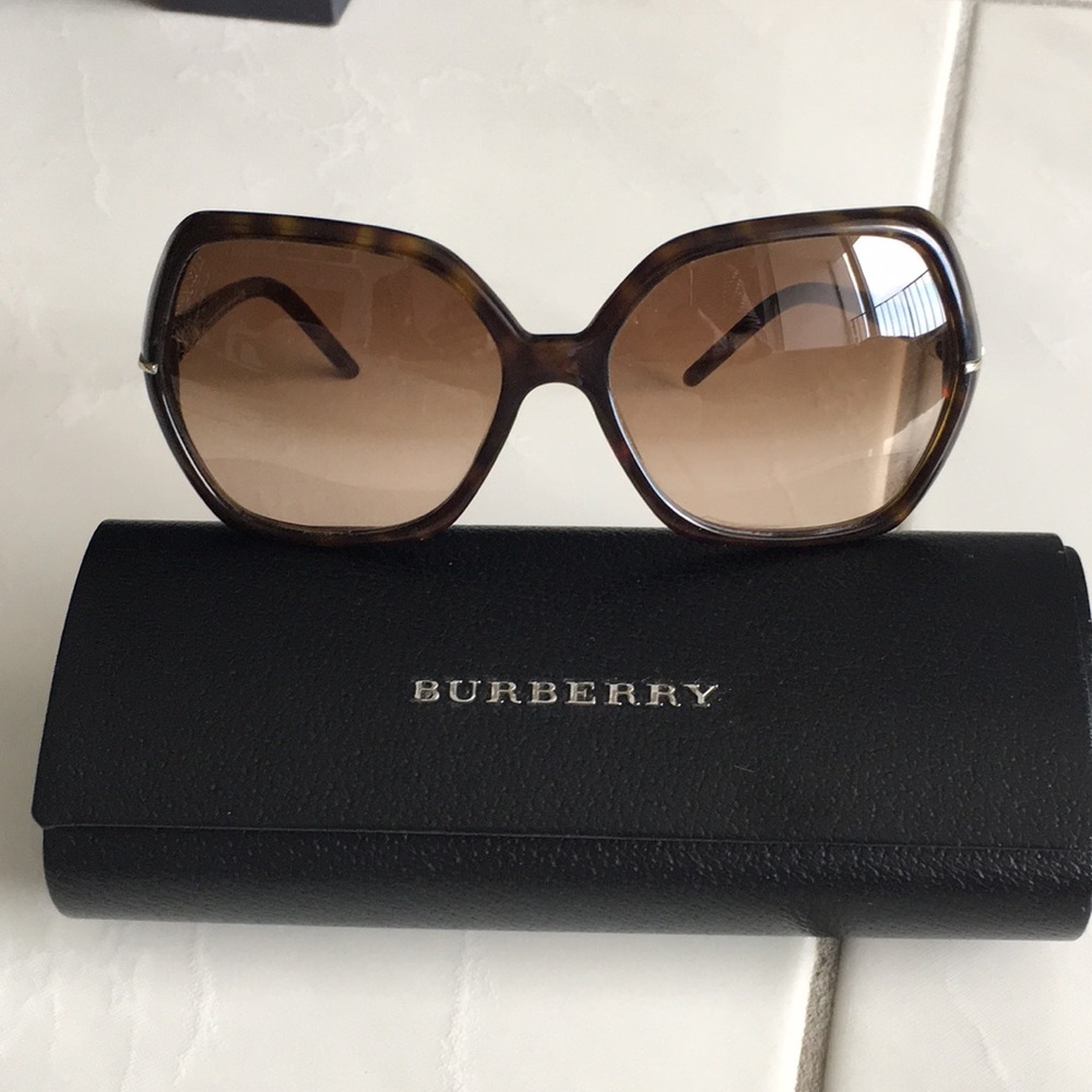 Burberry sunglasses
